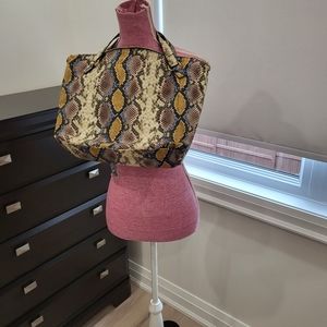 Gorgeous snake print tote new with tags